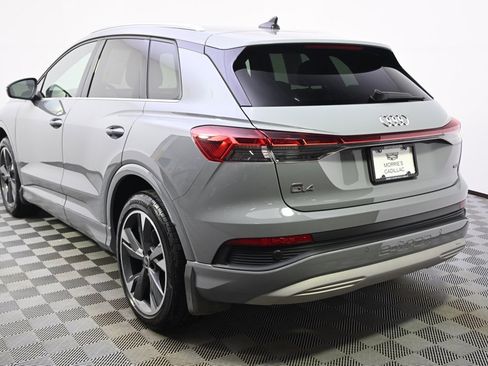 Used 2022 Audi Q4 e-tron Premium w/ Convenience Package image 3