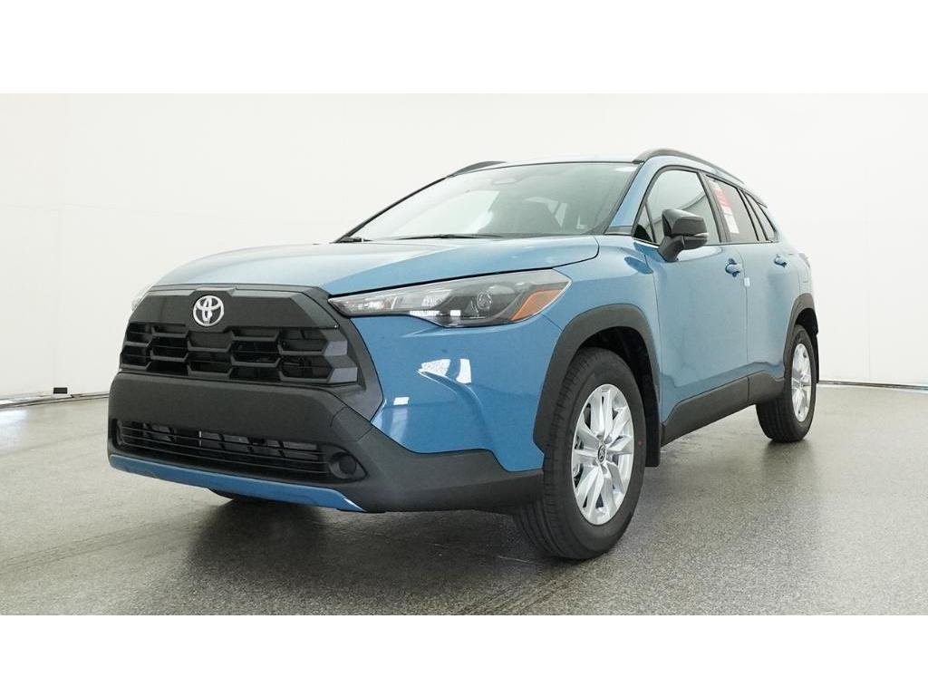 New 2026 Toyota Corolla Cross LE FWD image 32