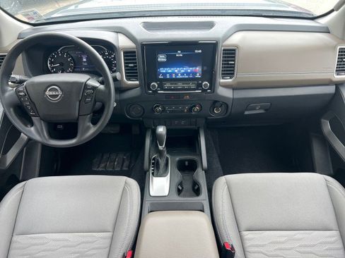 Used 2022 Nissan Frontier SV image 26