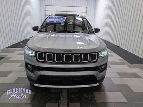 Used 2023 Jeep Compass Limited w/ Sun and Sound Group AWD/4WD image 6