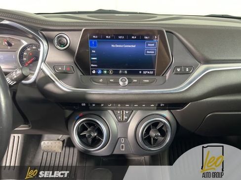 Used 2020 Chevrolet Blazer LT FWD image 21