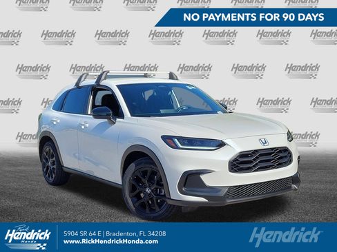 Used 2023 Honda HR-V Sport image 1