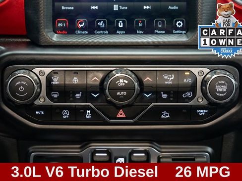 Used 2022 Jeep Wrangler Unlimited Rubicon w/ Steel Bumper Group AWD/4WD image 12