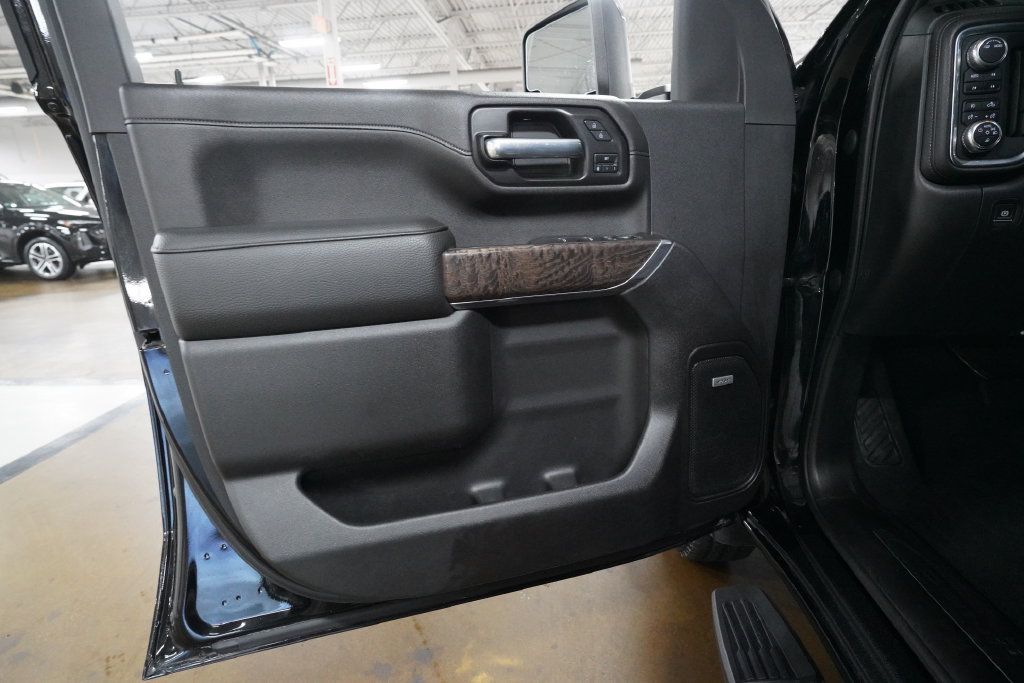 Used 2021 GMC Sierra 3500 Denali w/ Denali Ultimate Package AWD/4WD image 25