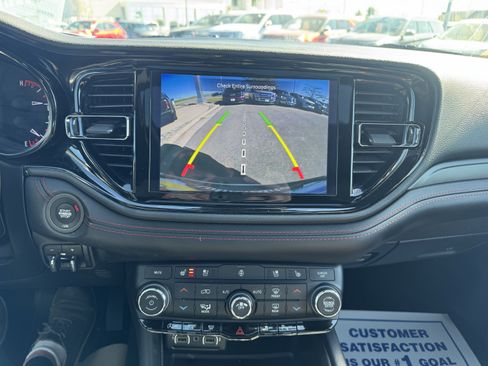 Used 2024 Dodge Durango GT image 23