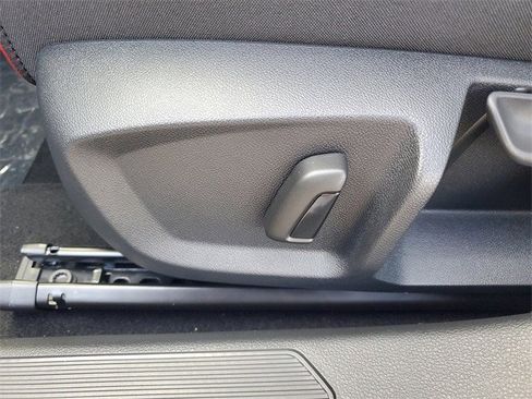 New 2026 Volkswagen GTI SE image 17