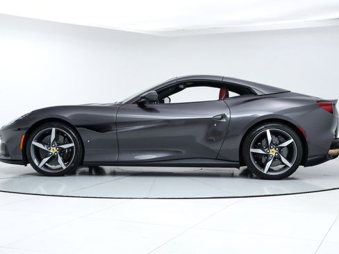 Certified 2023 Ferrari Portofino M image 7