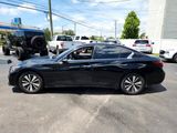 Used 2018 INFINITI Q50 Luxe w/ All Weather Package (L93) image 3
