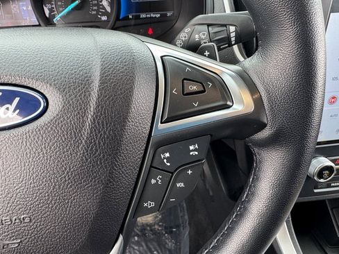 Used 2023 Ford Edge SEL w/ Convenience Package image 22