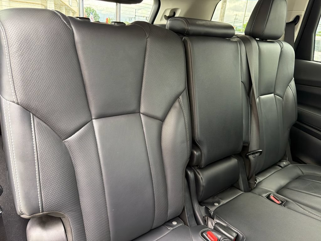 Used 2023 Subaru Ascent Limited AWD/4WD image 41