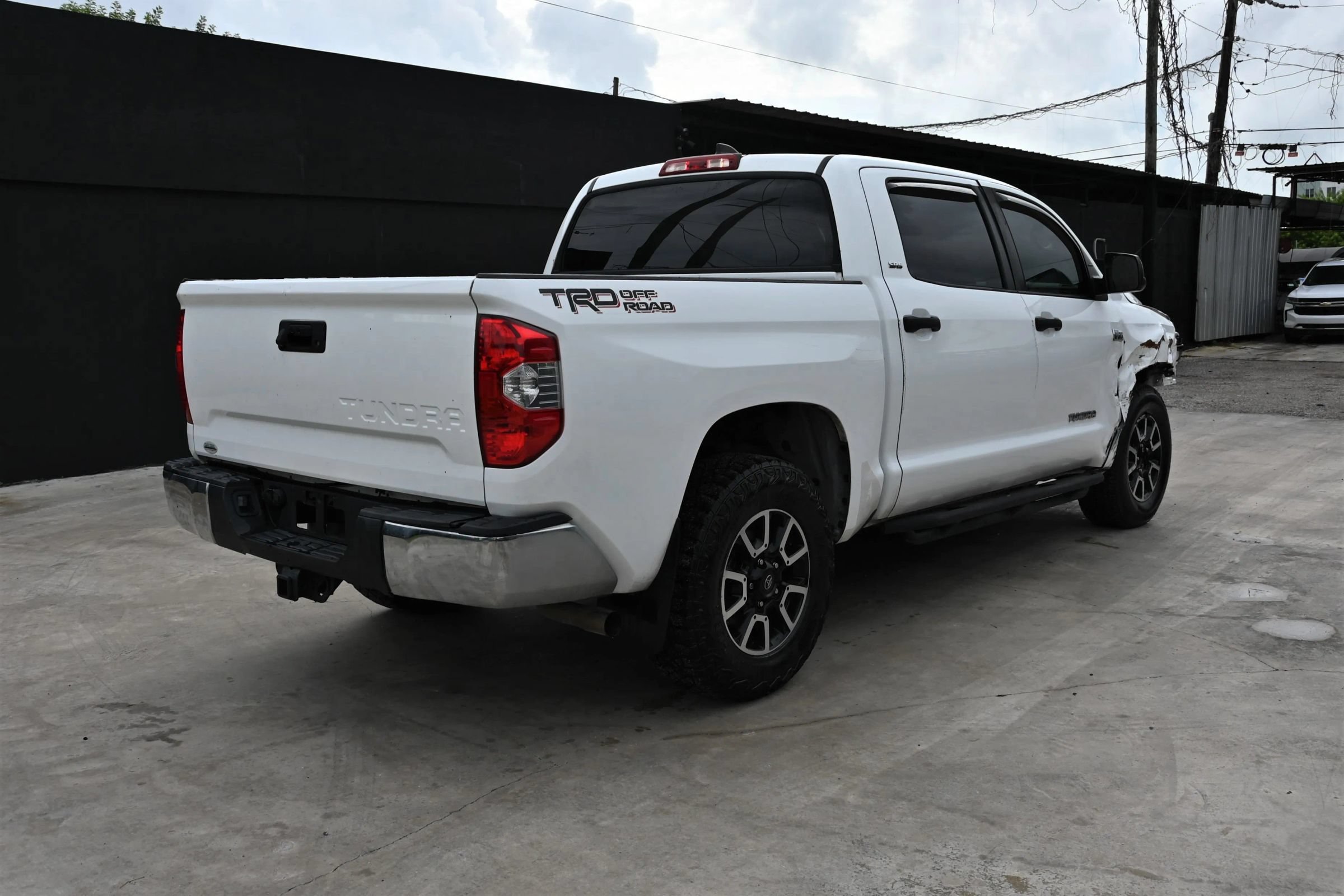 Used 2020 Toyota Tundra SR5 w/ TRD Off-Road Plus Package RWD image 5