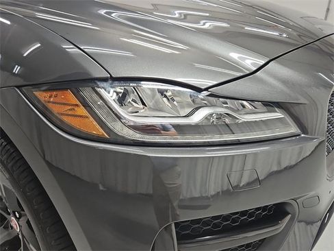 Used 2020 Jaguar F-PACE R-Sport image 16