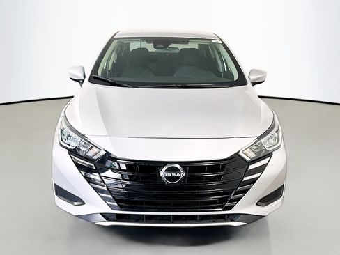 Used 2024 Nissan Versa SV w/ Trunk Package image 2