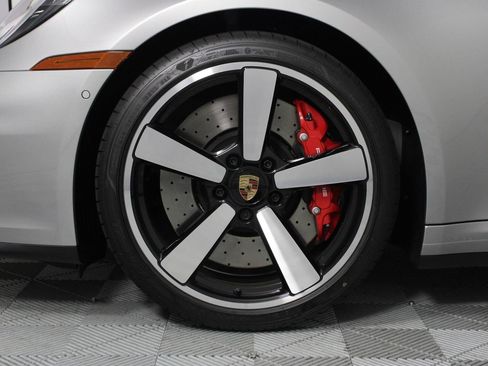Certified 2025 Porsche 911 Carrera S RWD image 30
