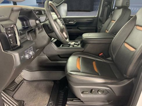 Used 2024 GMC Sierra 2500 AT4 w/ AT4 Preferred Package AWD/4WD image 21