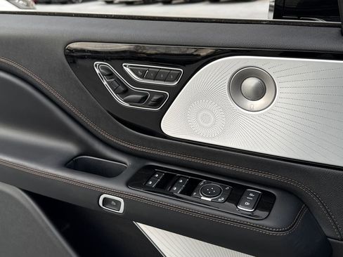 New 2025 Lincoln Aviator Black Label image 30