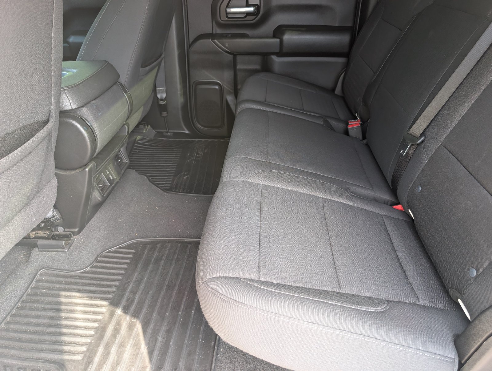 Used 2024 Chevrolet Silverado 2500 Custom w/ Custom Value Package AWD/4WD image 7