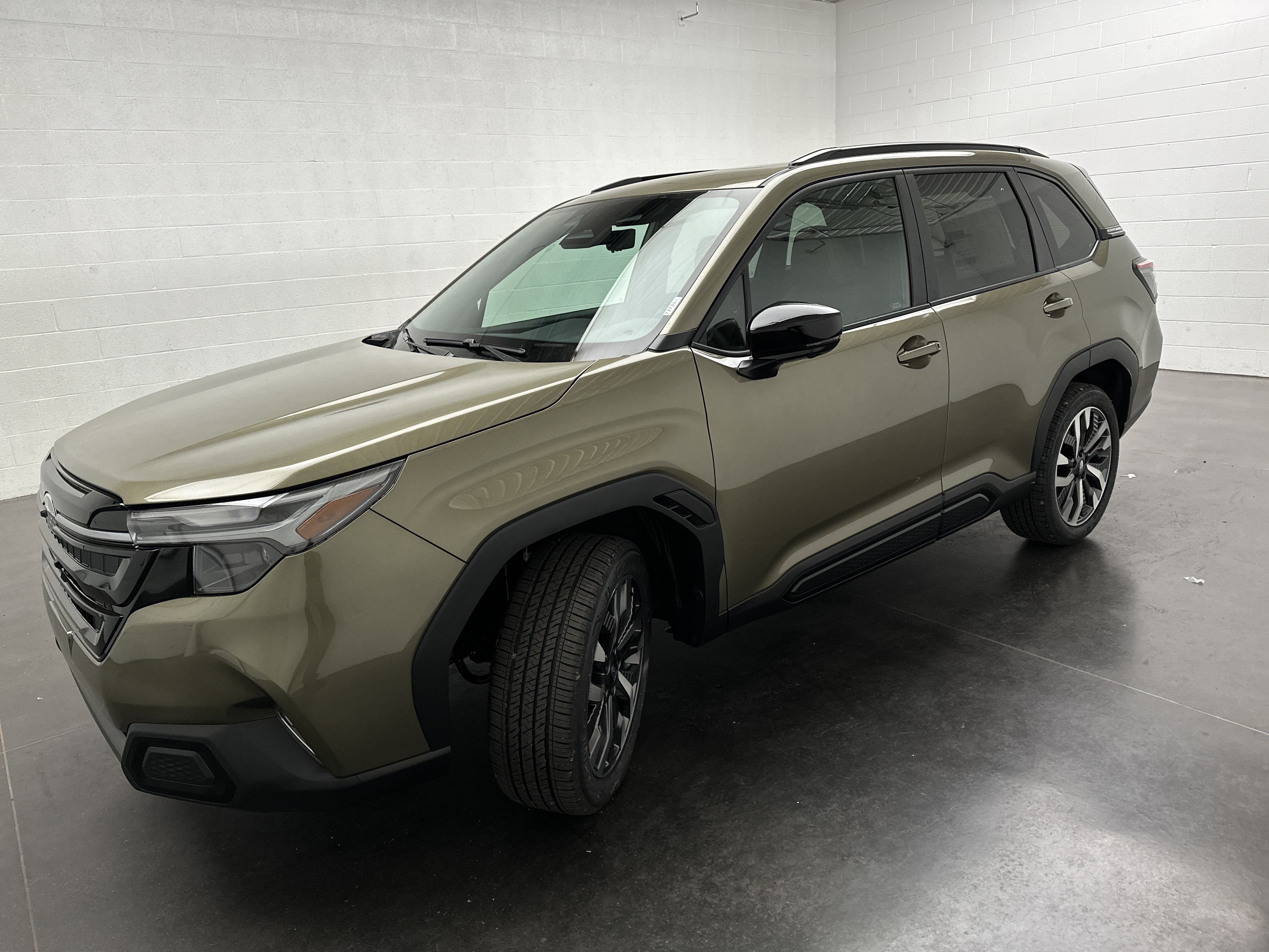 New 2026 Subaru Forester Touring AWD/4WD image 4