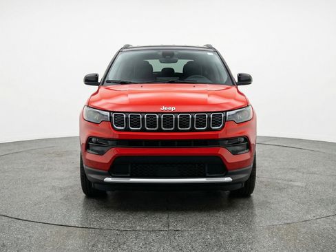 Used 2025 Jeep Compass Limited image 2