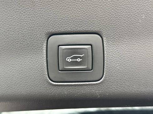 Used 2024 Chevrolet TrailBlazer RS w/ Convenience Package image 28