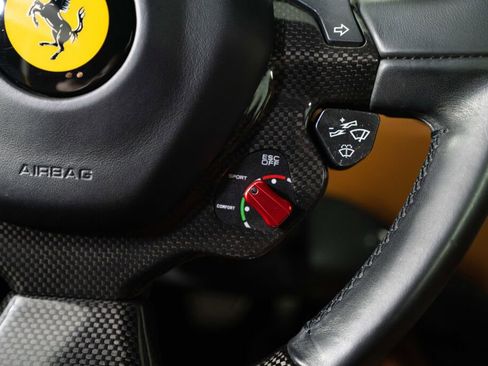 Used 2016 Ferrari California T RWD image 40