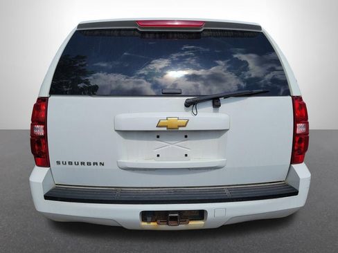 Used 2013 Chevrolet Suburban LS AWD/4WD image 4