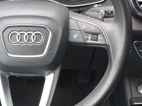 Used 2023 Audi Q5 2.0T Premium w/ Convenience Package AWD/4WD image 17
