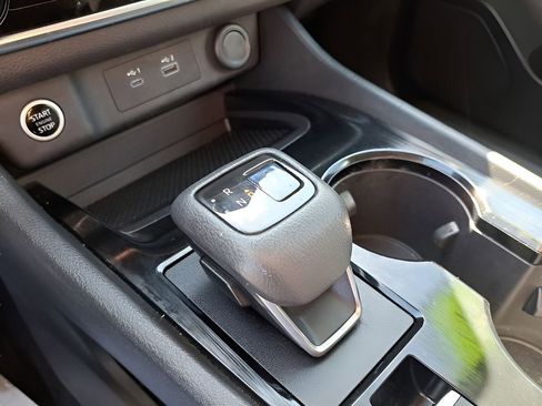 Used 2021 Nissan Rogue S image 24