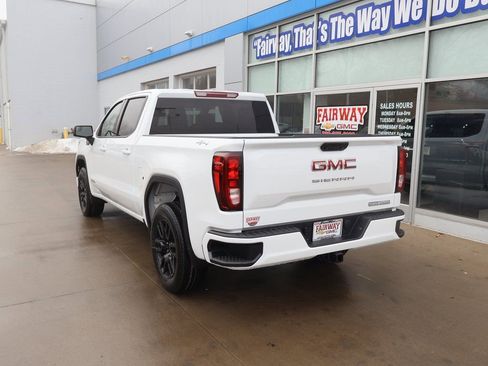 New 2026 GMC Sierra 1500 Elevation w/ LPO, Elevation Black Package AWD/4WD image 8