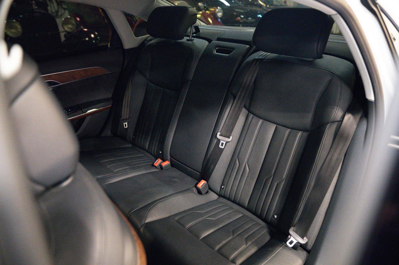 Used 2019 Audi A8 L 3.0T w/ Executive Package AWD/4WD image 25
