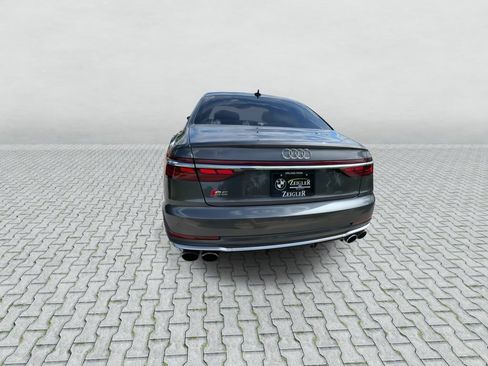 Used 2022 Audi S8 AWD/4WD image 7