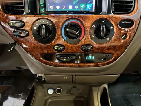 Used 2003 Toyota Tundra Limited image 18