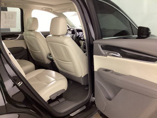 Used 2021 Cadillac XT6 Premium Luxury AWD/4WD image 19