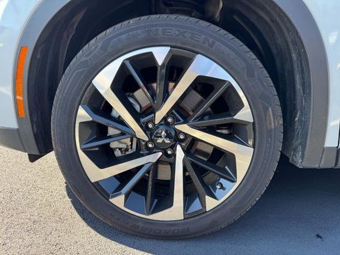 Used 2022 Mitsubishi Outlander ES image 20