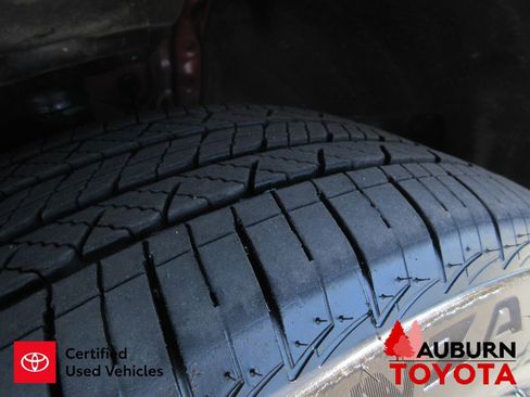 Certified 2025 Toyota Sienna XSE w/ XSE Premium Package image 11