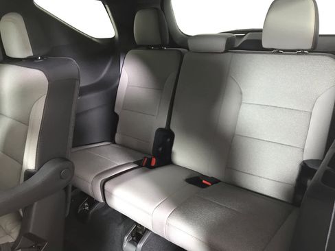 New 2026 Chevrolet Traverse LT w/ Driver Confidence Package image 15