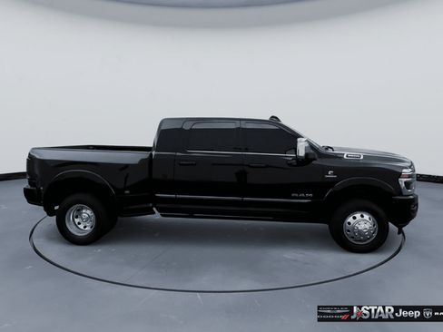 Used 2026 RAM 3500 Limited AWD/4WD image 4