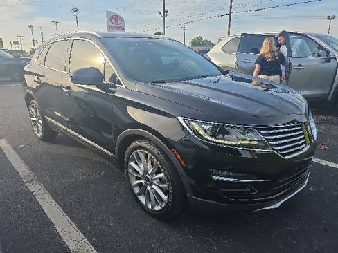 Used 2017 Lincoln MKC Reserve FWD image 3