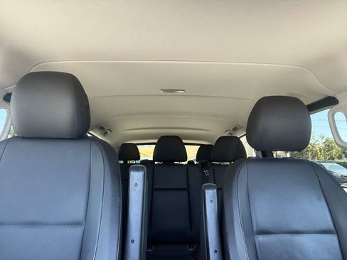 Used 2019 Mercedes-Benz Metris Passenger image 23