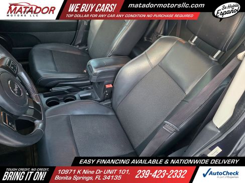 Used 2014 Jeep Compass Latitude w/ Sun/Sound Group FWD image 12