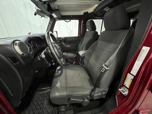 Used 2012 Jeep Wrangler Unlimited Sport AWD/4WD image 10