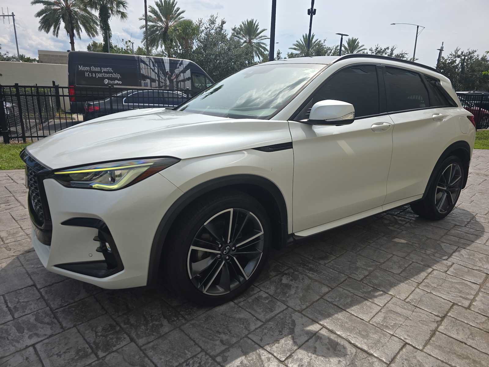 Used 2023 INFINITI QX50 Sport FWD image 8