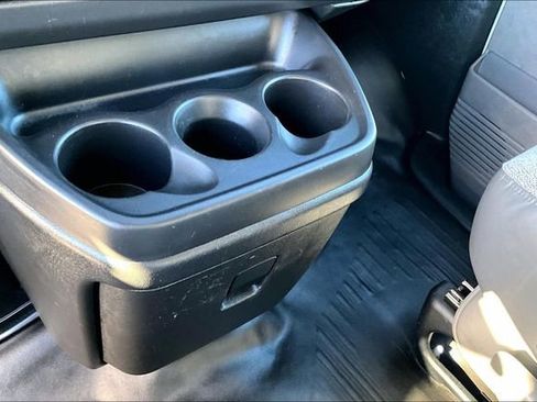 Used 2023 GMC Savana 3500 w/ Driver Convenience Package image 11