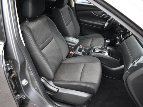 Used 2019 Nissan Rogue SV AWD/4WD image 21
