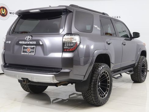 Used 2022 Toyota 4Runner TRD Off-Road Premium image 3