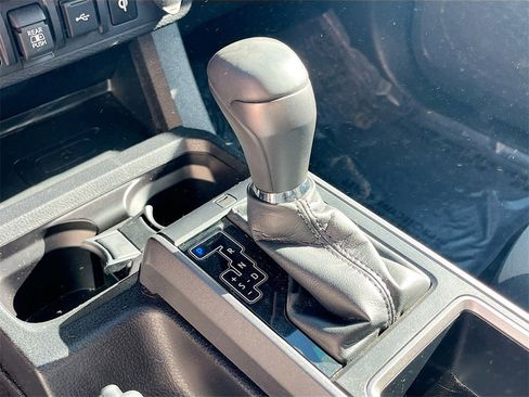 Used 2023 Toyota Tacoma TRD Sport image 17