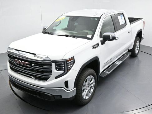 Used 2023 GMC Sierra 1500 SLT w/ SLT Premium Plus Package AWD/4WD image 42