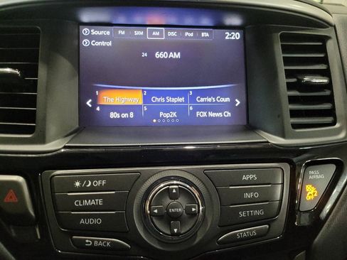 Used 2019 Nissan Pathfinder S AWD/4WD image 25