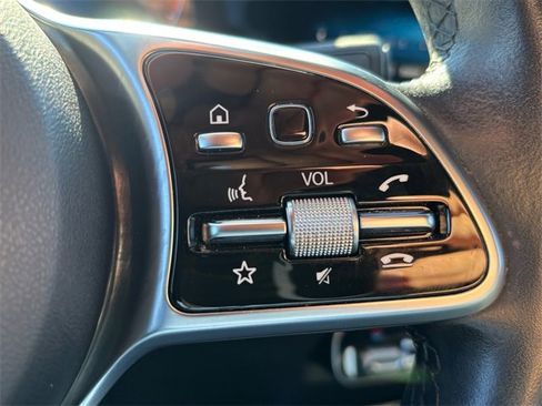 Used 2023 Mercedes-Benz GLA 250 w/ Premium Package image 33