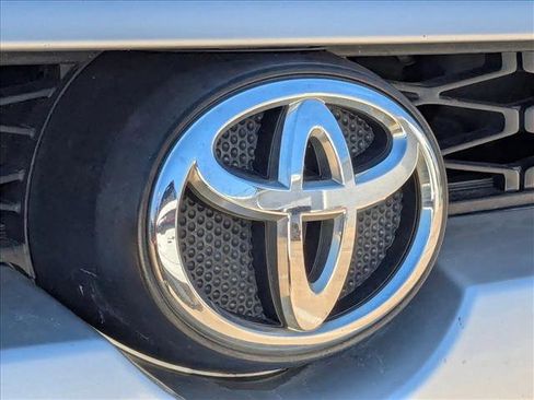 Used 2015 Toyota 4Runner SR5 image 14